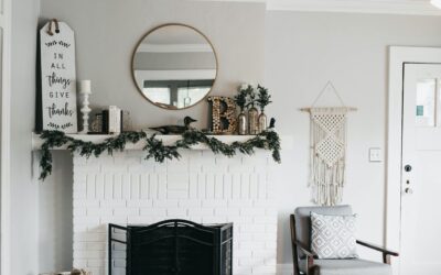 5 Ways to Decorate Your Fireplace Mantle this Fall!